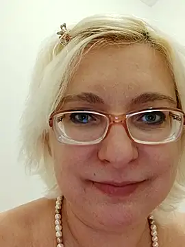 VikaKing live sex cam