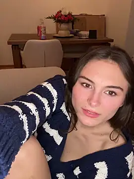 SophiiaStarr live sex cam