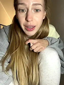 kira_mia live sex cam