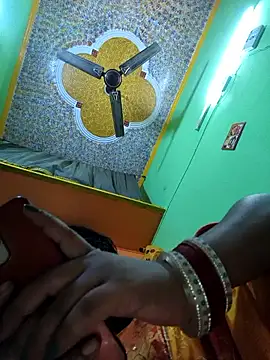 Dassing_strip_couple live sex cam