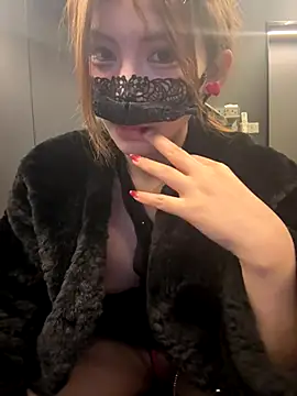 Selenaaaaa- live sex cam