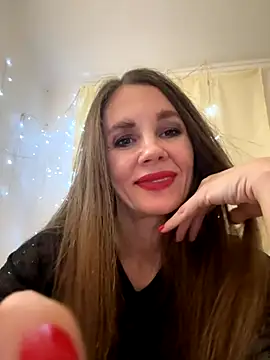 LucieMack live sex cam
