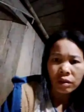 Ana_hoa live sex cam