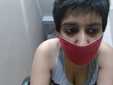 suzen_night live sex cam