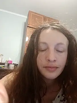 AlisKiv live sex cam