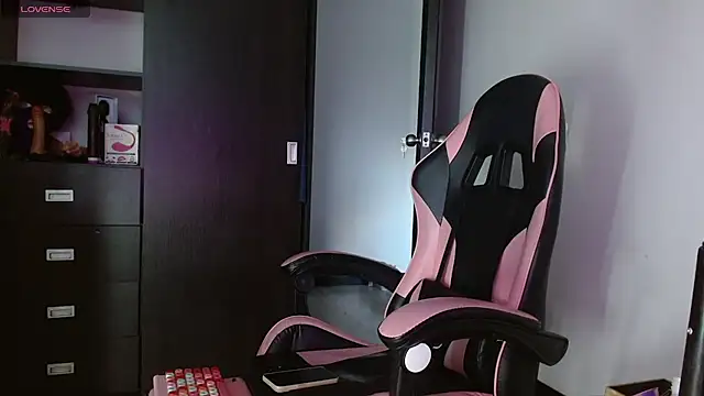 charlotbelucci_ live sex cam