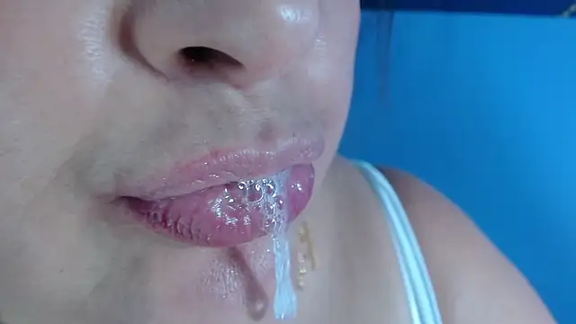 Kerly_Doll live sex cam