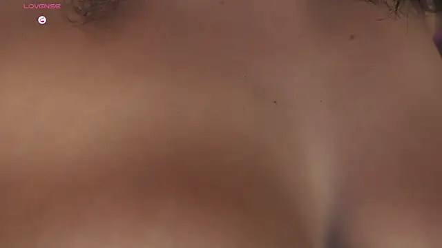 RoseFerrera live sex cam