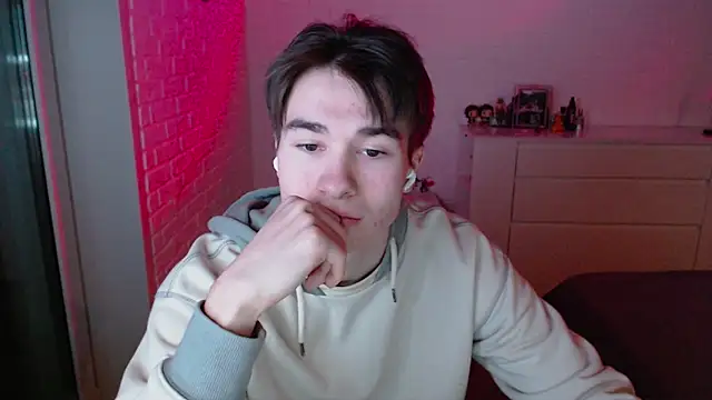 MarkusDean live sex cam