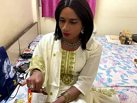 LuvLayla live sex cam