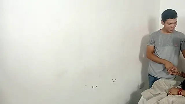 algmoon live sex cam