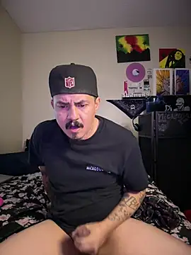 PeterGrandee live sex cam