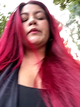 lia_moon77 live sex cam