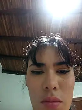 Sarahwalkerr live sex cam