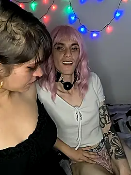 femdomroom live sex cam