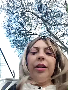 madelaine- live sex cam