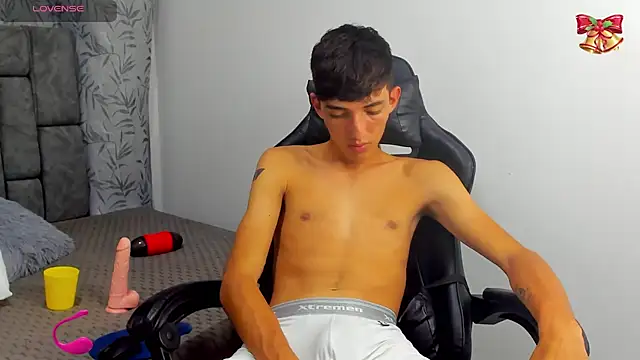 Maikol_Ortiz live sex cam