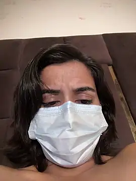 DominantDesiree live sex cam