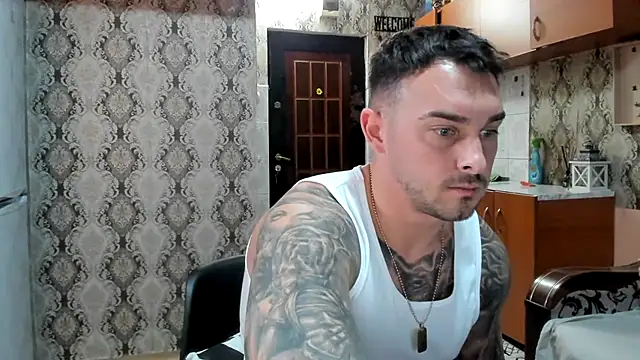 Jonmusclemaster live sex cam
