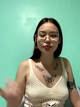 KittyK_at live sex cam