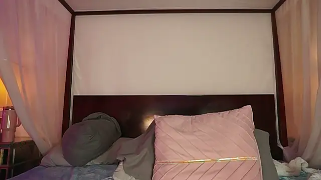 Katyerave live sex cam