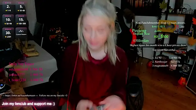 Lisaonthemoon live sex cam