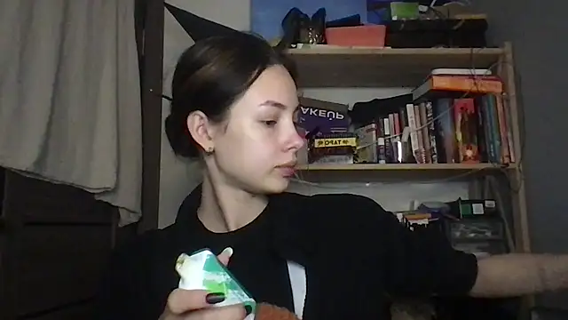 Yuna5343 live sex cam