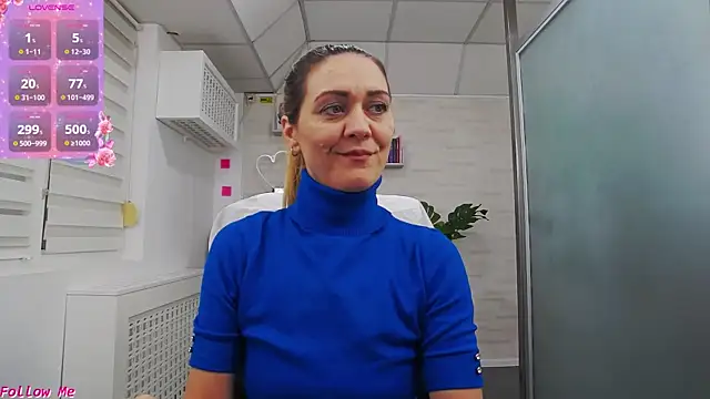 EllaMilf_ live sex cam