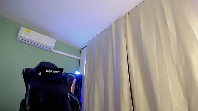 dilan_hott_ live sex cam