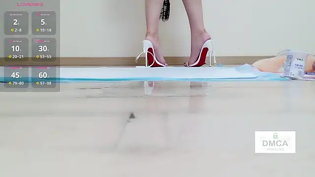 Vicki-66 live sex cam