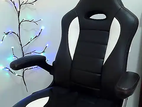 lovelynie123 live sex cam