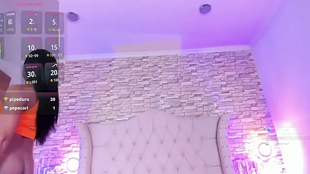 Lucia-Horny24 live sex cam