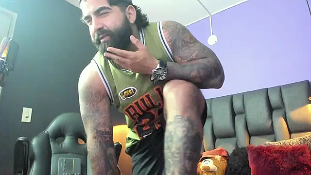 Lyon_vach live sex cam