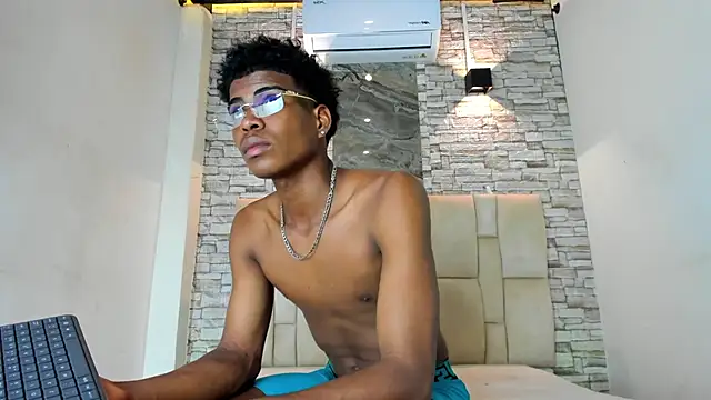 XAVI_LEE live sex cam