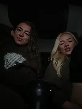 PrincessMegUK live sex cam