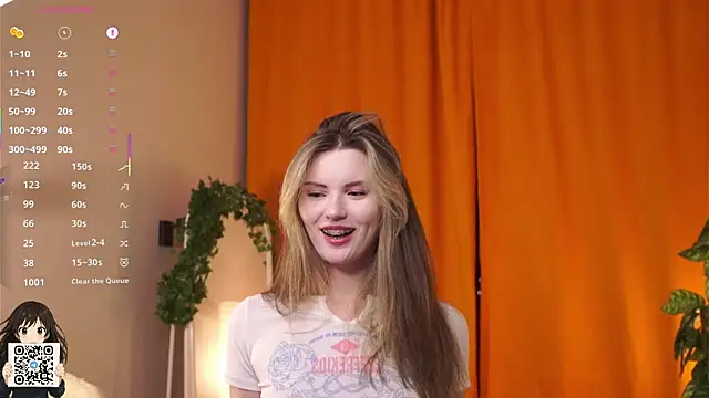 LoraDevon live sex cam