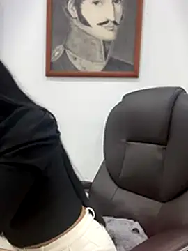 _Bella-Office1 live sex cam