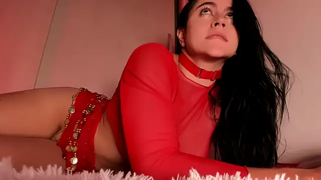 CoralineKam1 live sex cam