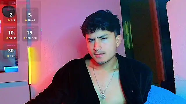 santyago_taylor live sex cam