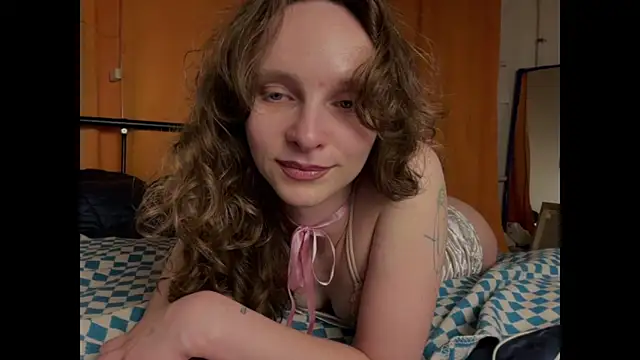 MikkyMoony live sex cam