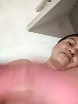 Horny-Mommy-Dirty live sex cam