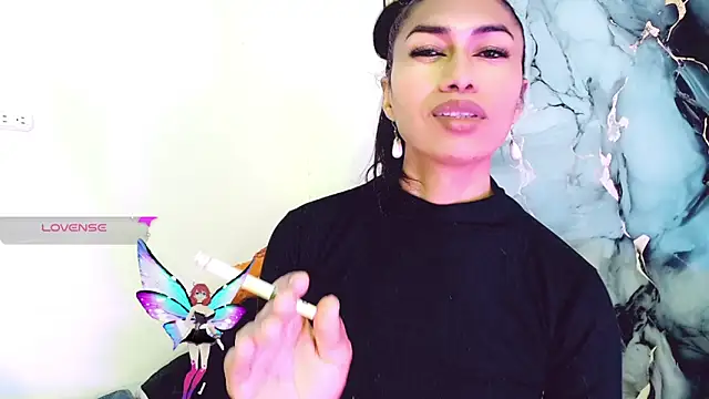 khiara_moretti live sex cam