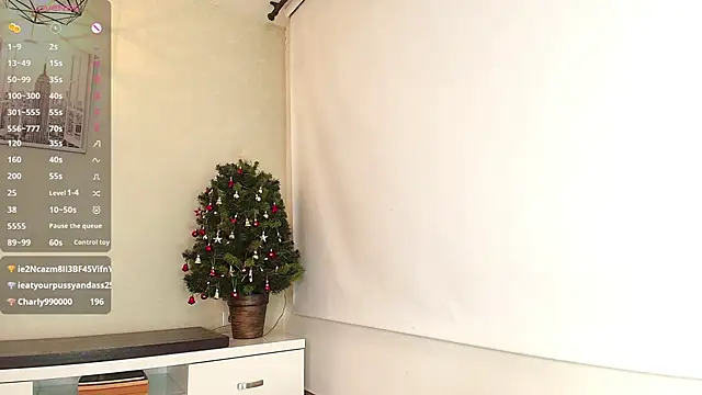 Sassy--Girl live sex cam