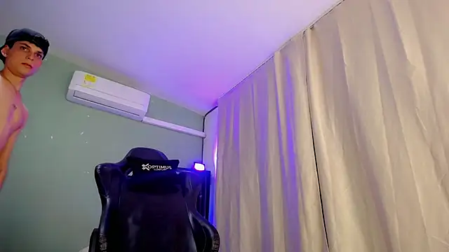 dilan_hott_ live sex cam