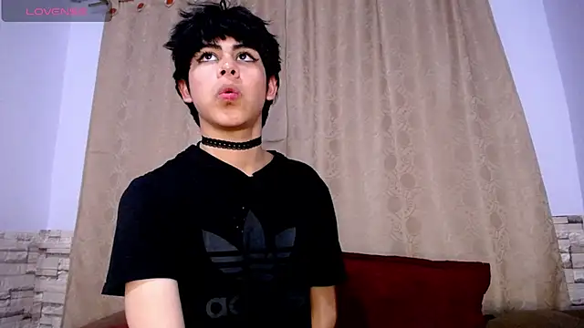 DaraKat18 live sex cam