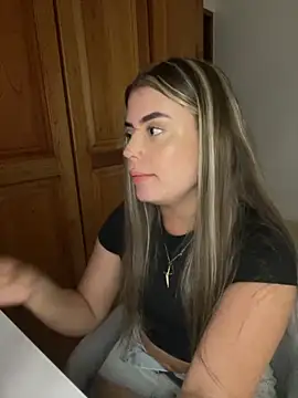 Miss_valeriaa live sex cam