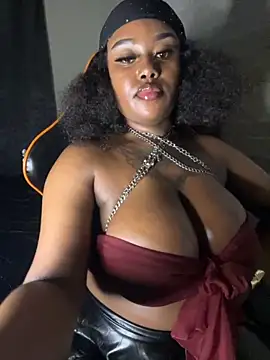 QUEEN_NOBUHLE_777 live sex cam