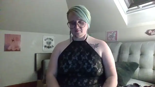 queerlyjaz live sex cam