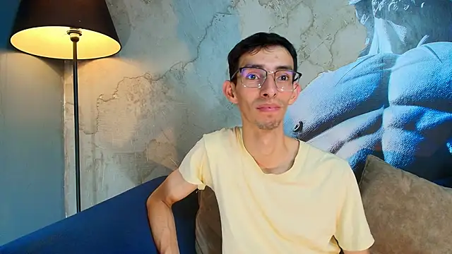 ZyroNight live sex cam