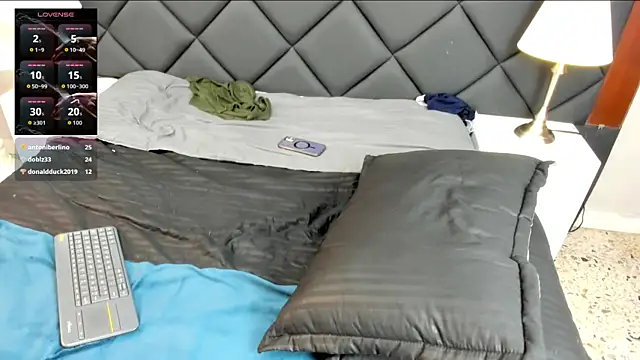 Denis_Carpenter live sex cam